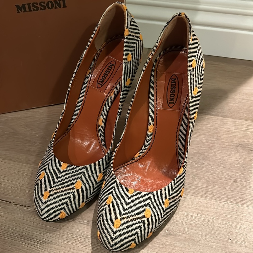 Missoni 4.5” high pumps size 38 made in Italy Brand New - Picture 2 of 7